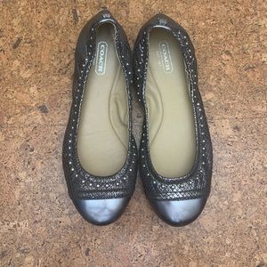 Coach flats. I loved 🥰 the shoe but it didn’t fit my fat feet, lol